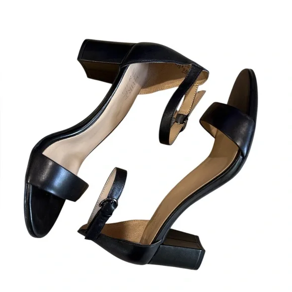 Naturalizer Vera Black Dress Sandal - Picture 3 of 6